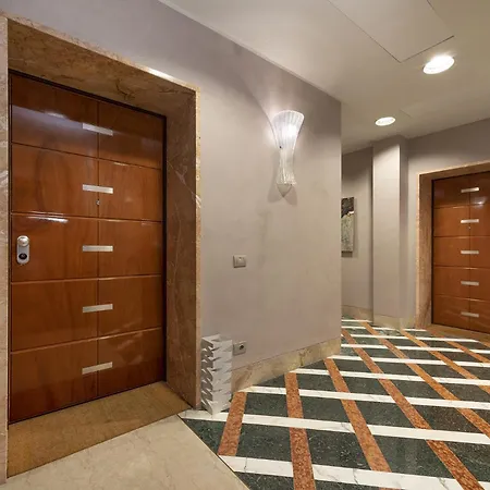 Fifty Eight Duomo Two Bedrooms * ميلان