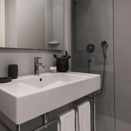 شقة Fifty Eight Duomo Two Bedrooms ميلان