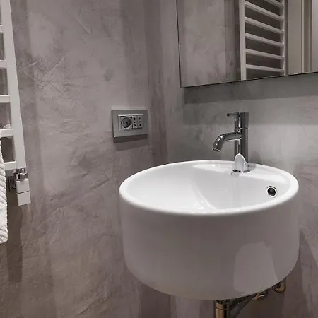 Fifty Eight Duomo Two Bedrooms * ميلان