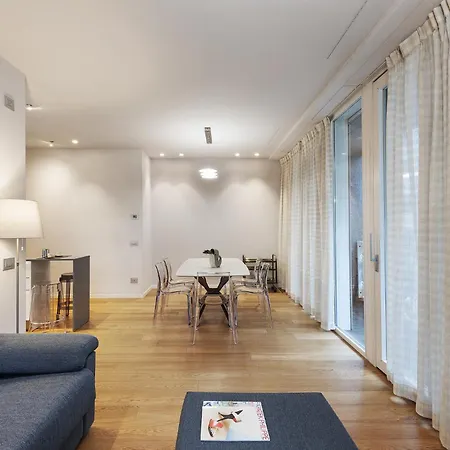 Fifty Eight Duomo Two Bedrooms * ميلان