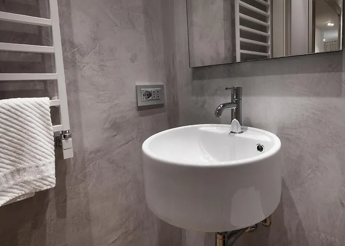 Fifty Eight Duomo Two Bedrooms * Milano