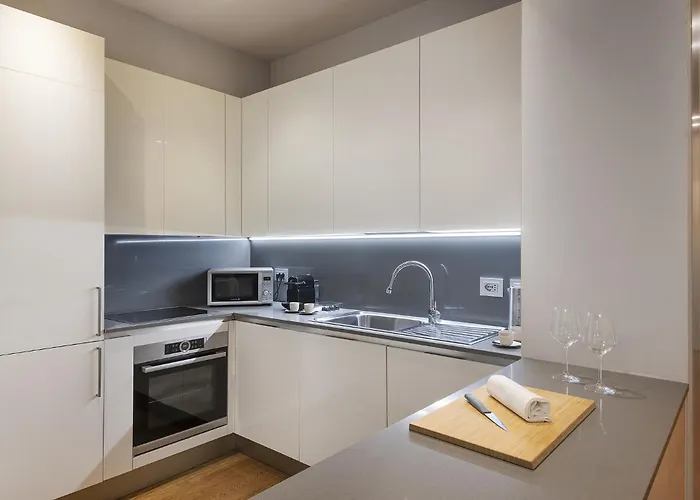Fifty Eight Duomo Two Bedrooms * Milano